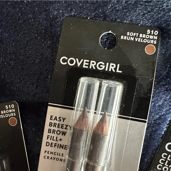 **BUNDLE**   Cover girl bundle. All New Items 🖤  MAKEUP #1 - Picture 4 of 13